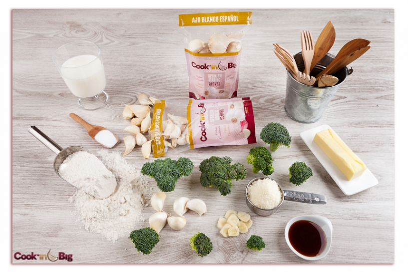 Ingredients of Broccoli with White Garlic Béchamel.