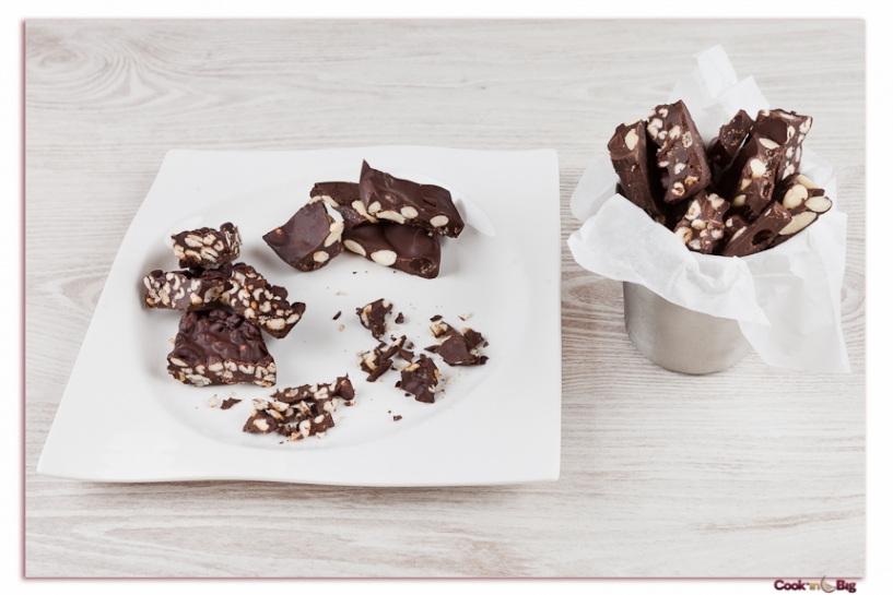 Crunchy Cocoa Bars with Almonds, Puffed Rice and Black Garlic.
