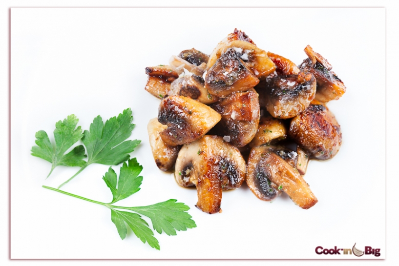Sautéed Mushrooms with White Garlic